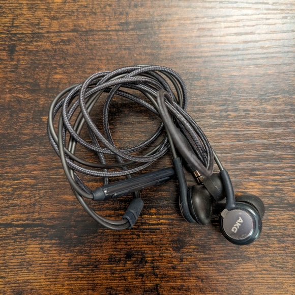 Earphone - Picture 4 of 11